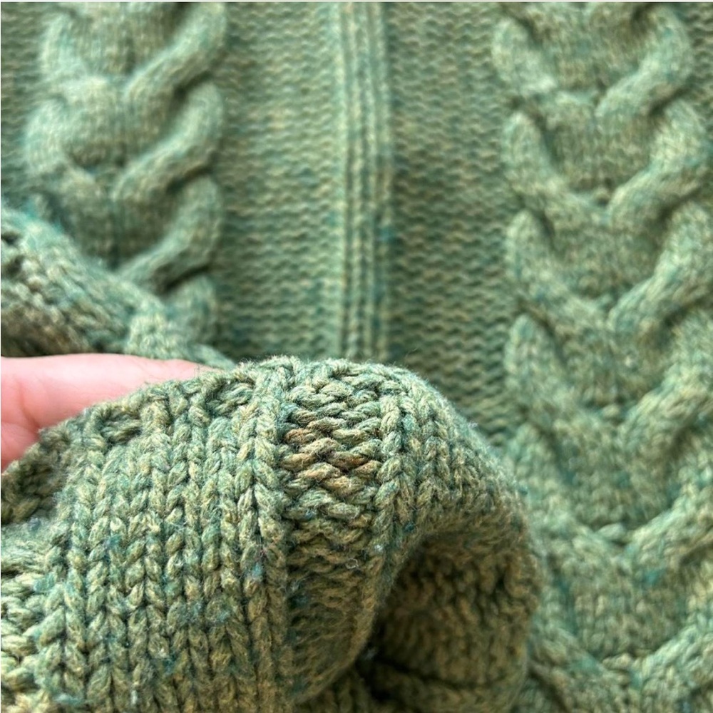 Vintage Old Navy Cottagecore Granny Chic Wool Blend Cable Knit Sweater size XS. - Picture 6 of 8